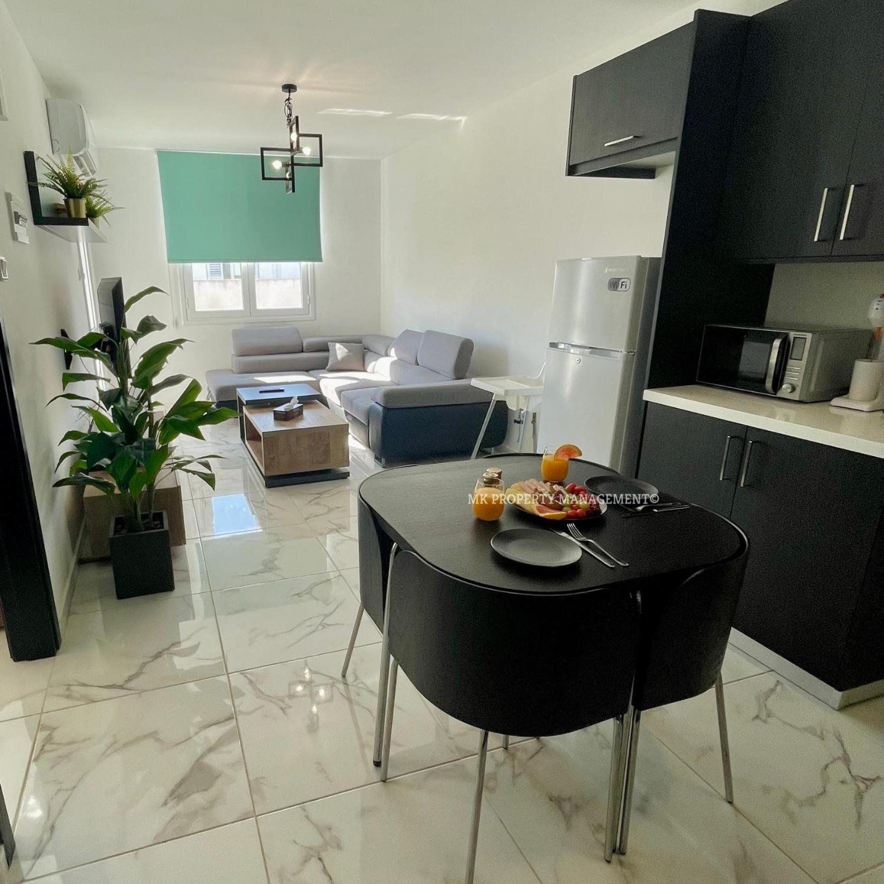 Mad Beach Protaras Ngoại thất bức ảnh